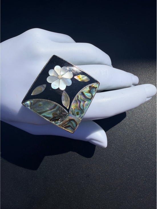 Jewelry - Vintage Alpaca Mexico Abalone Flower Brooch Pin